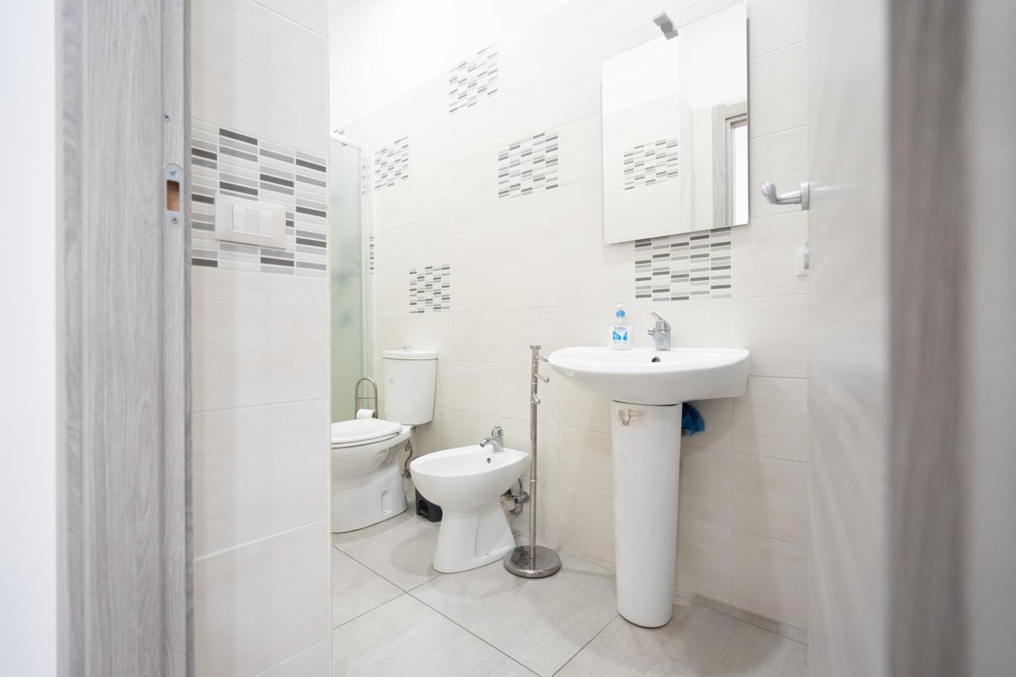 Casa Vacanza Serafino Apartment คาตาเนีย ภายนอก รูปภาพ